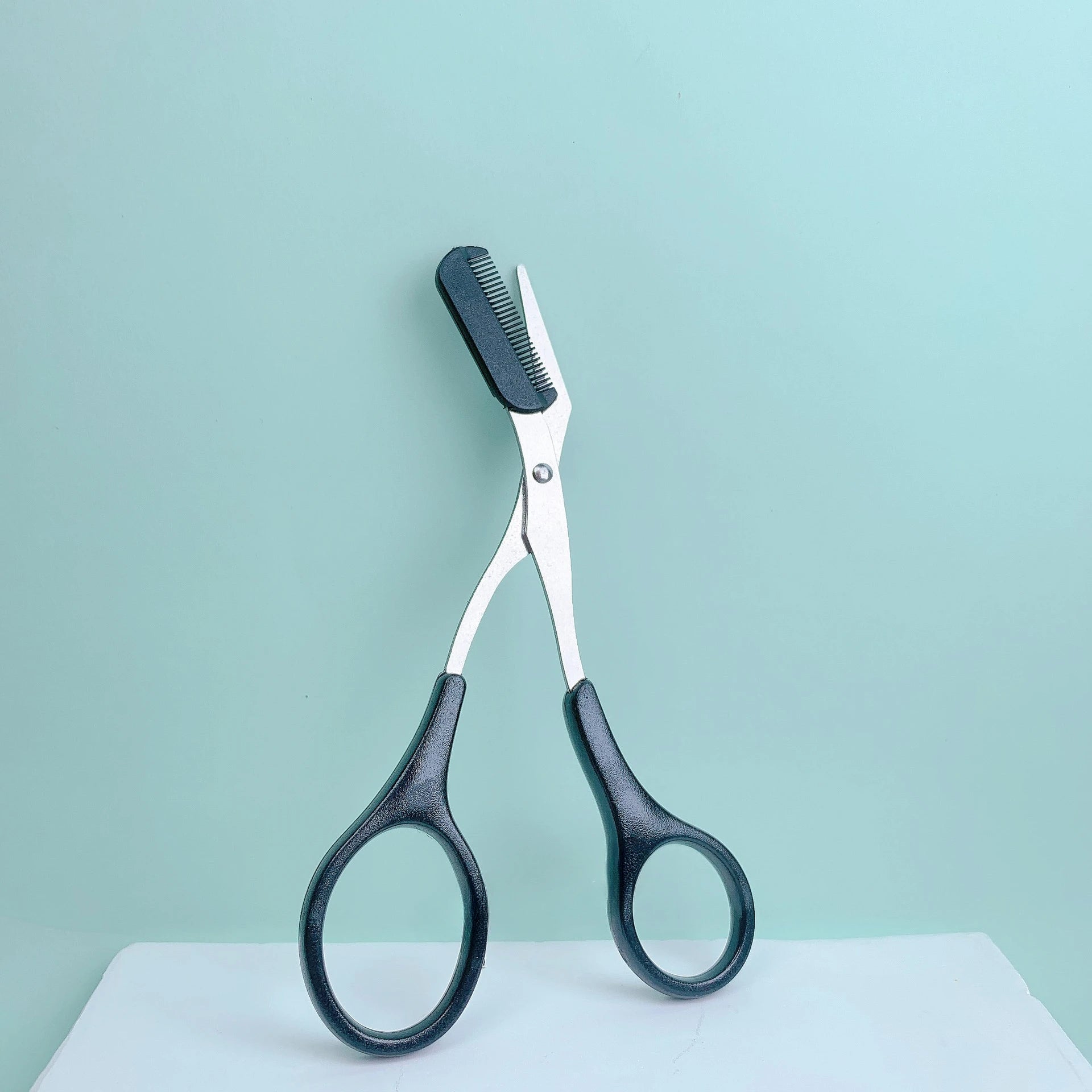 PINK EYEBROW TRIMMING SCISSORS